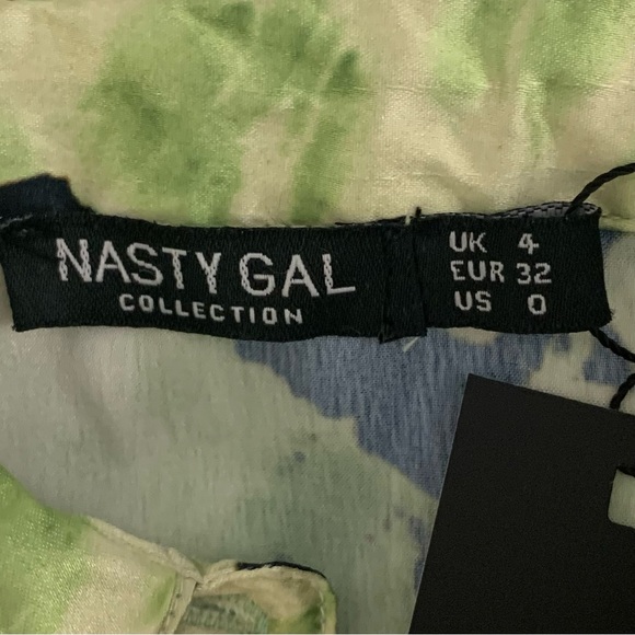 NWT $120 2-Piece Nasty Gal Satin Tie Dye Tunic Shirt w/Matching High-Rise Pant 0 - Picture 8 of 8